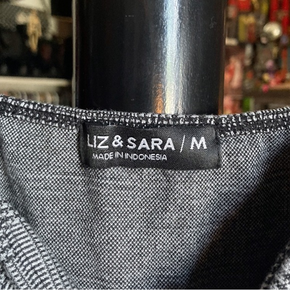 Cropped Top - Picture 3 of 3